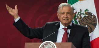 López Obrador llama a aprobar T-MEC tras reforma laboral de México