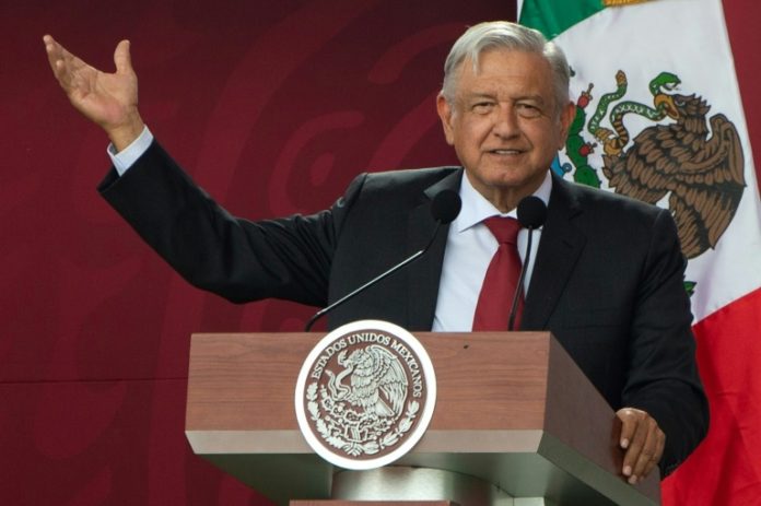 López Obrador llama a aprobar T-MEC tras reforma laboral de México