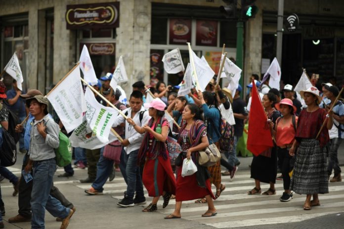 Cientos de manifestantes piden el fin de la corrupción e impunidad en Guatemala