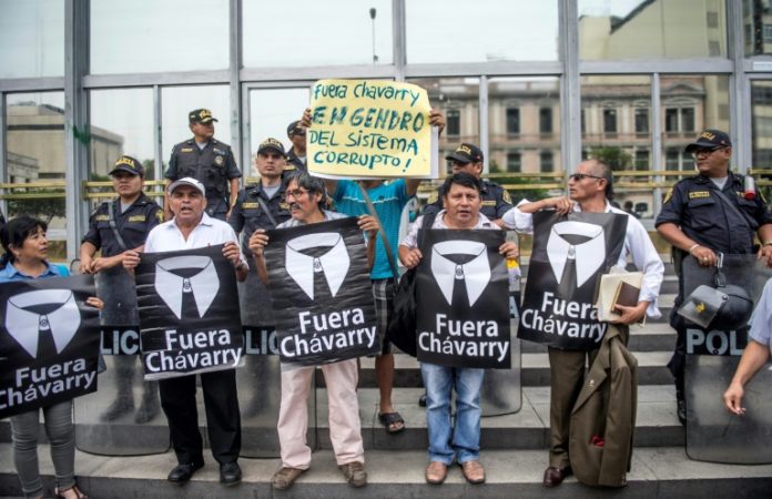 Congreso peruano recomienda destituir al cuestionado exfiscal general