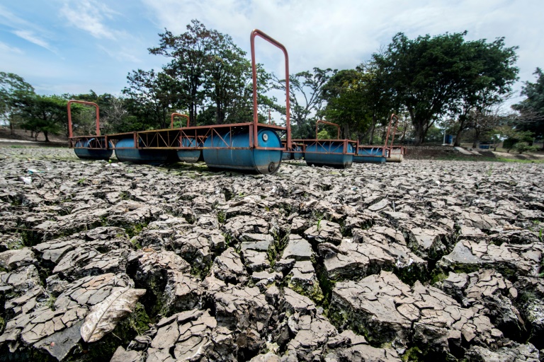 Lagos de parques capitalinos sufren por falta de lluvias en Costa Rica