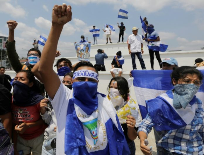 Ortega promete liberar a opositores presos en víspera de paro en Nicaragua