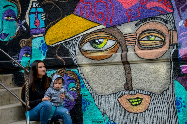 Valparaíso, una galería al aire libre del grafiti y el mural urbano
