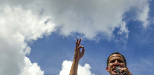 Guaidó augura que Maduro dejará el poder antes de fin de año