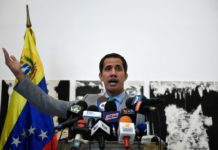 Guaidó denuncia muerte de militar detenido por presunto complot contra Maduro