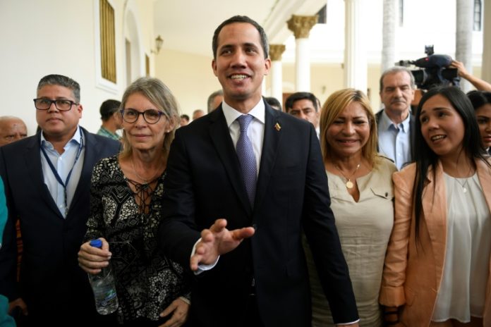 Junta de PDVSA nombrada por Guaidó pide detener expropiación de refinería en Jamaica