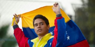 Perú busca poner freno a ola migratoria venezolana alegando razones de seguridad