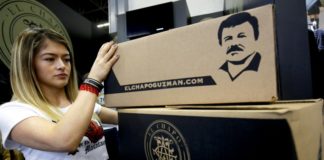 Cinturones, chaquetas y casacas, el mexicano 'Chapo' Guzmán convertido en moda