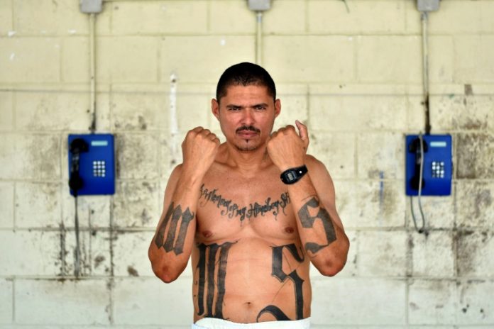 De Los Ángeles a El Salvador, el peligroso recorrido de un expandillero preso