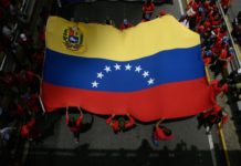 Maduro tilda de "chantaje" exigencia de la UE de resultados en diálogo con oposición