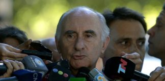Murió De la Rúa, el presidente que cayó durante la peor crisis argentina