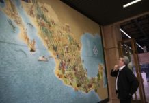 Valla fronteriza de México-EEUU es símbolo de 'violencia', dice izquierdista francés Mélenchon