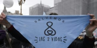 Argentinos antiabortistas marchan a un año de ganar la votación en el Senado