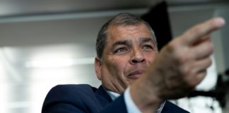 Ecuador libra otra orden de prisión contra el expresidente Correa