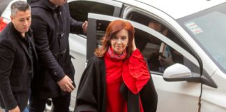 Tribunal argentino rechaza suspender juicio a Kirchner por corrupción