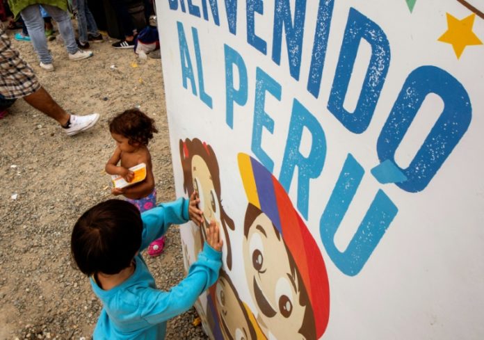 Gobierno de Maduro acusa a Perú de promover 