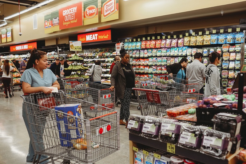 Grocery Outlets ofrece feria de trabajo