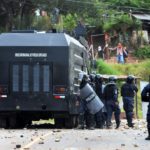 Policías reprimen en Honduras manifestación opositora