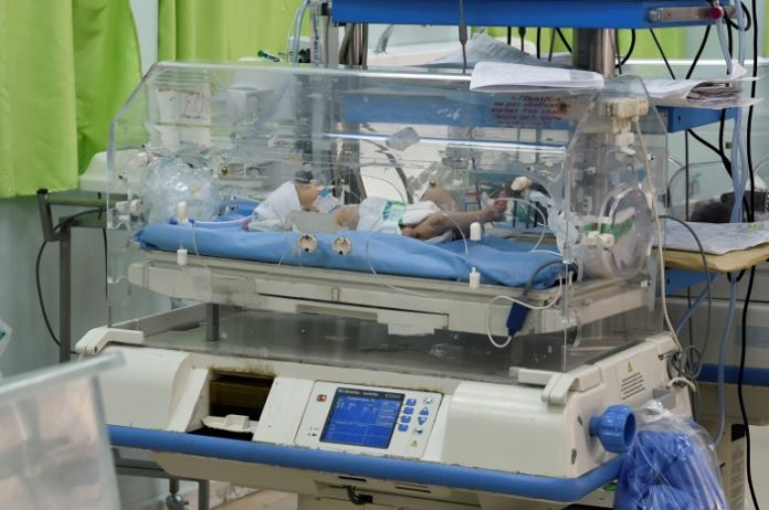 Un centenar de bebés mueren este año en Perú por falta de incubadoras