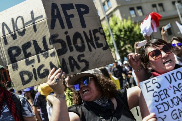 Duro golpe a imagen de Chile tras cancelar APEC y COP25 por estallido social