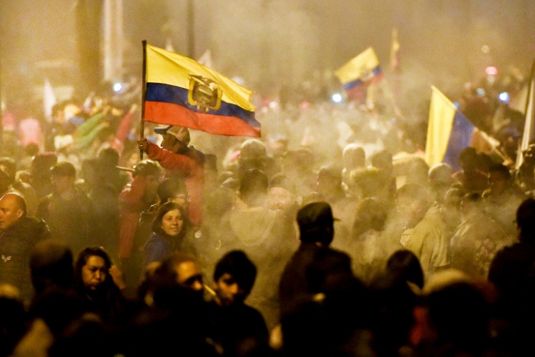 Ecuador calma protestas
