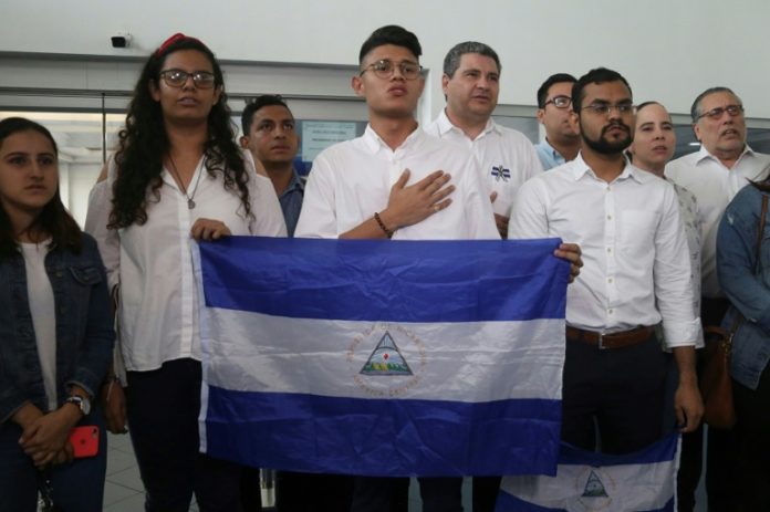 Líder opositor exiliado que increpó a Ortega regresa a Nicaragua