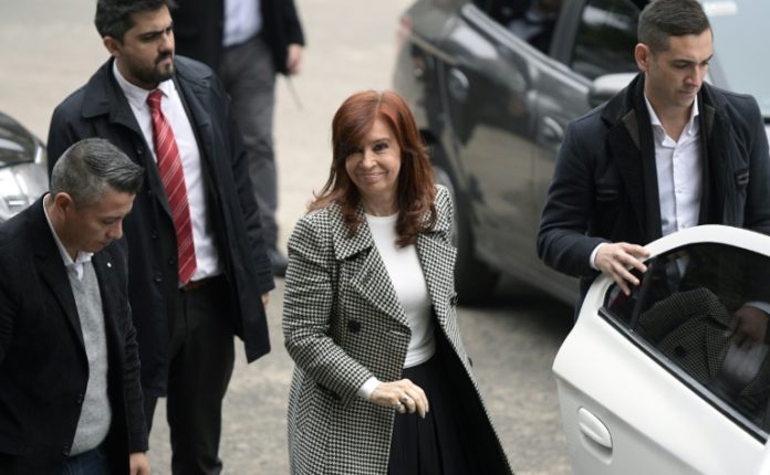 Causas judiciales contra Kirchner con destino incierto en Argentina