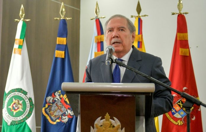 Dimite en Colombia ministro de Defensa tras críticas y escándalo por acción militar