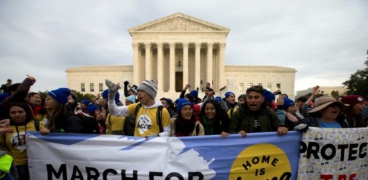 El destino de más 600.000 "dreamers" llega a manos de la Corte Suprema de EEUU