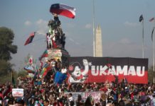 Esperanza y reparos en Chile ante acuerdo para reemplazar Constitución de Pinochet