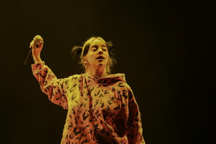 Estrella pop Billie Eilish elogia en México empoderamiento femenino en la música