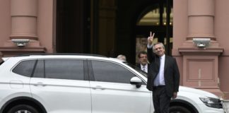 Fernández avisa al FMI que Argentina cumplirá pero sin más ajustes