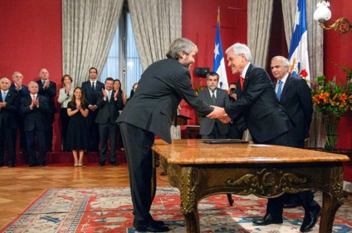 Gobierno de Chile confirma proceso para nueva Constitución a través de 