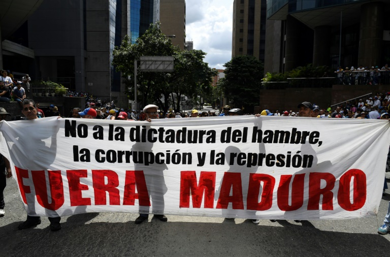 Guaidó pide a la oposición no abandonar la calle