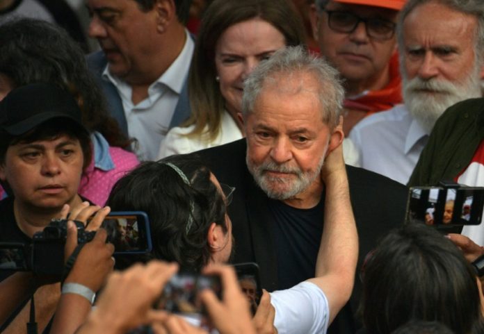 Primer revés judicial para Lula después de su liberación