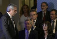 Fernández gobernará Argentina con un académico heterodoxo en ministerio de Economía