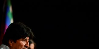 Fiscalía de Bolivia ordena detener a Evo Morales, quien dice que no se "asusta"
