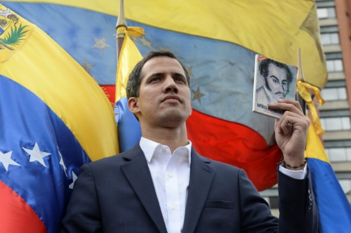 En la tierra de Guaidó luchan contra la 