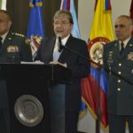 Gobierno de Colombia se desmarca de escándalo por escuchas ilegales de militares
