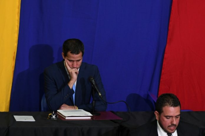 Guaidó prepara sesión en el Parlamento de Venezuela en un clima de incertidumbre