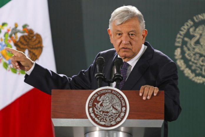 López Obrador ofrece 4.000 empleos en México a la nueva caravana migrante