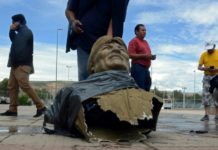 Retiran busto de Evo Morales de un polideportivo en el centro de Bolivia