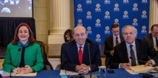 Almagro defiende su gestión frente a críticas de rivales para elección en la OEA