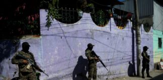 La policía salvadoreña detiene a más de 100 miembros de la Mara Salvatrucha