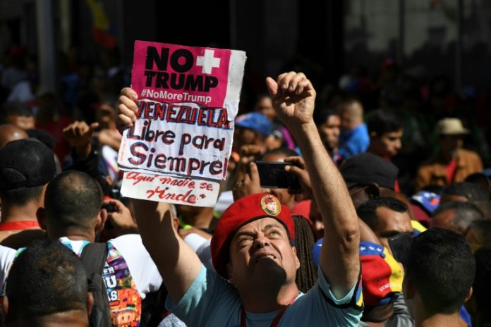 Maduro anuncia demanda contra EEUU ante CIJ por sanción a aerolínea estatal