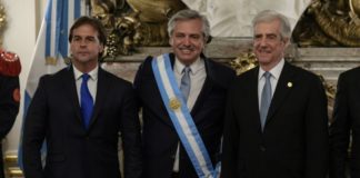 Nuevo gobierno uruguayo enfrentará economía estancada y empleo en caída