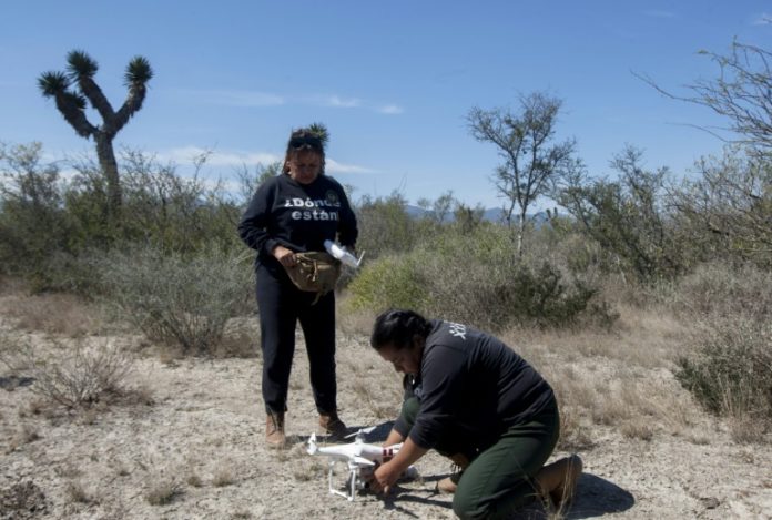 En México, una madre busca a su hijo con un dron en posible 