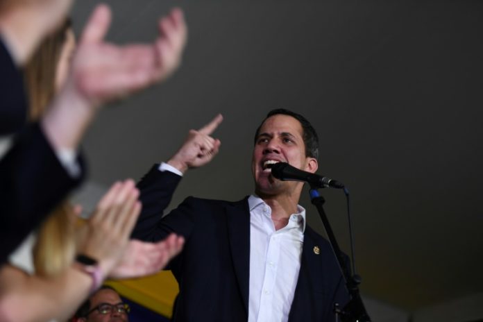 Guaidó busca encender a la desanimada oposición de Venezuela
