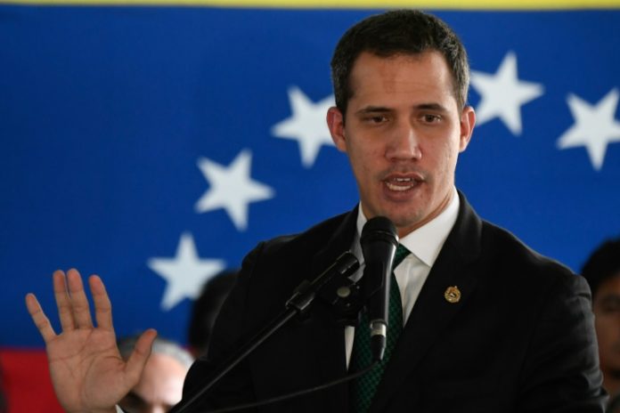 Guaidó vuelve a las calles de Venezuela para reavivar la presión contra Maduro