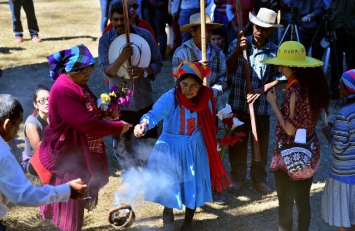 Prometen defender tierras y agua al conmemorar asesinato de ambientalista en Honduras